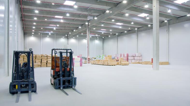 LED工廠燈倉(cāng)庫(kù)照明實(shí)例效果照片