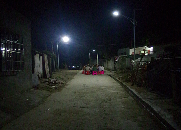 農(nóng)村太陽能路燈夜間照明效果
