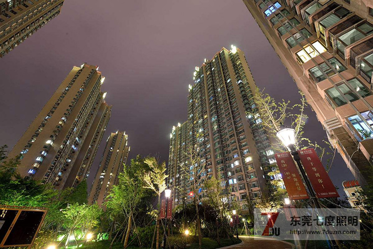 東莞七度照明小區(qū)庭院燈照明效果圖片