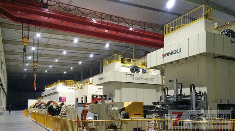 東莞七度照明LED工礦燈在工業(yè)智慧照明中的優(yōu)勢和應(yīng)用