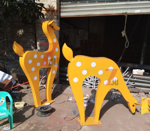 公園\廣場梅花鹿造型景觀燈生產(chǎn)實(shí)拍2