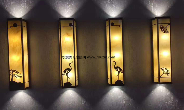 東莞七度照明簡(jiǎn)約新中式室外景觀墻壁燈展示亮燈效果圖片